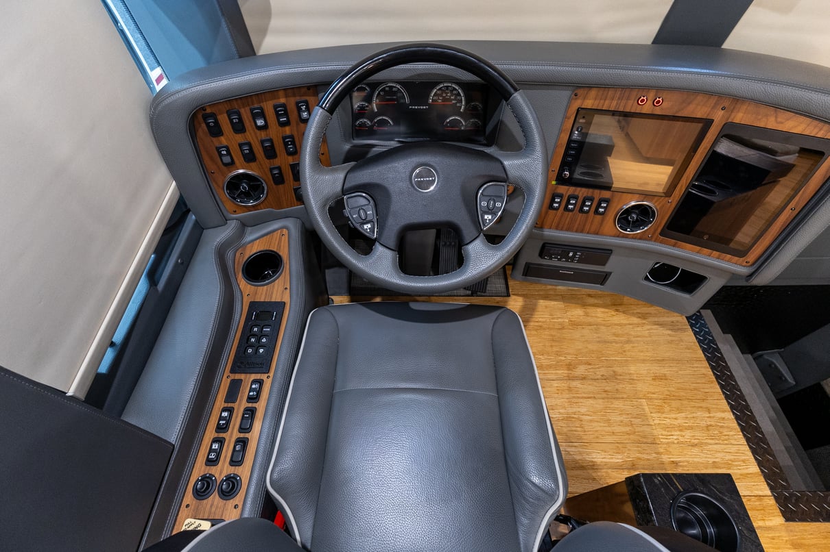 2022 Prevost Millennium X3 45 gallery image-13