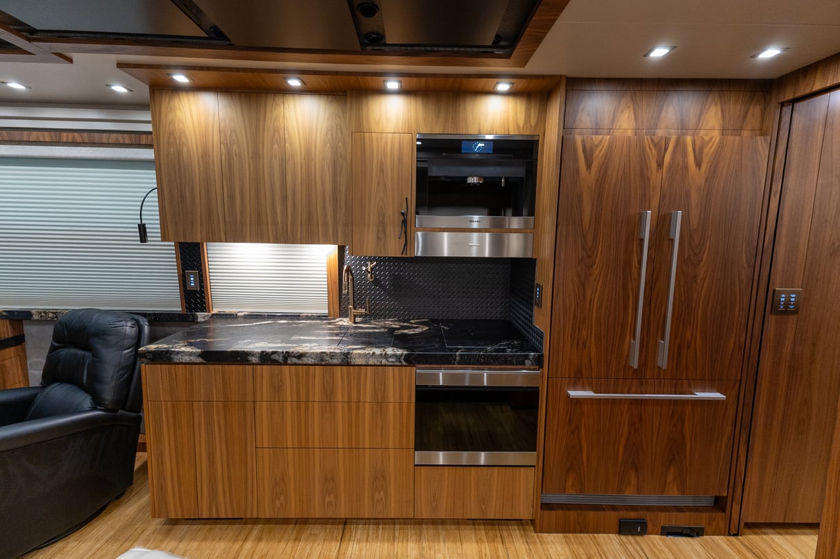 2022 Prevost Millennium X3 45 gallery image-19