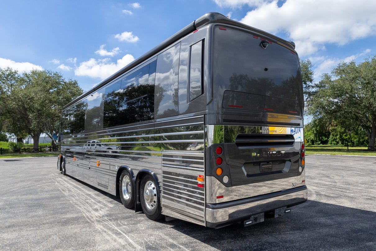 2022 Prevost Millennium X3 45 gallery image-7