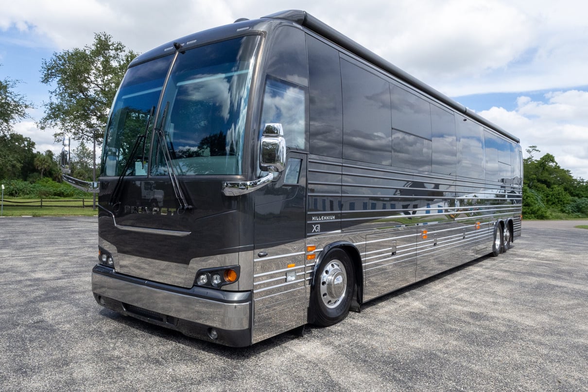 2022 Prevost Millennium X3 45 gallery image-11