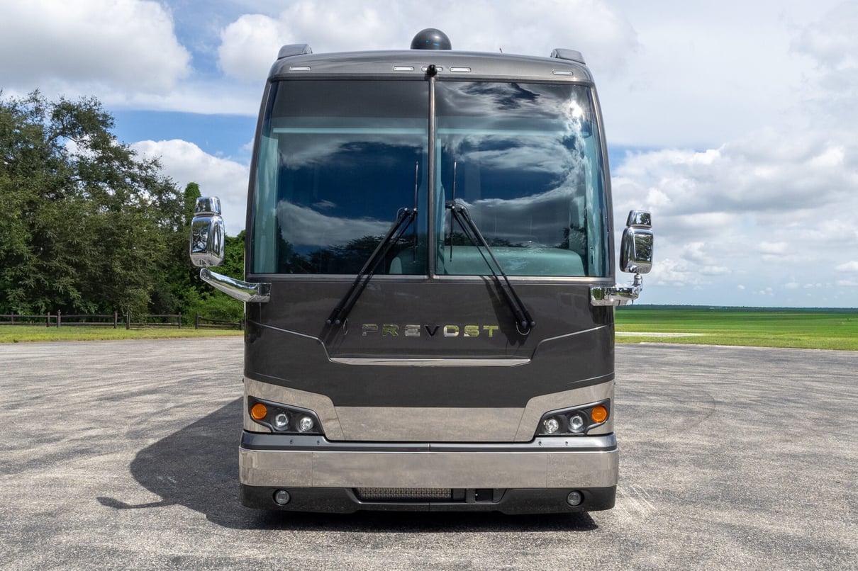 2022 Prevost Millennium X3 45 gallery image-12