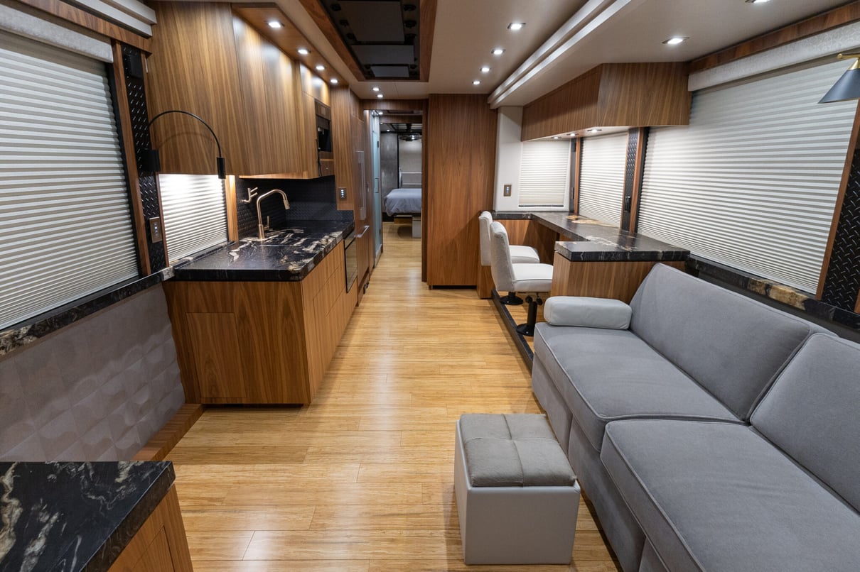 2022 Prevost Millennium X3 45 gallery image-14
