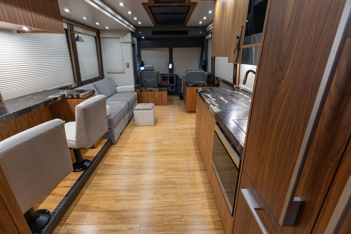 2022 Prevost Millennium X3 45 gallery image-21