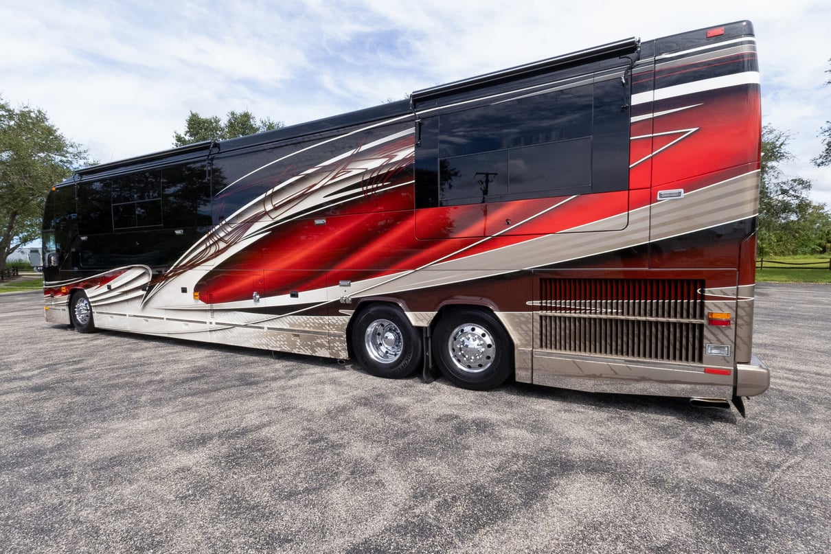 2005 PREVOST LIBERTY H3 45 gallery image-8