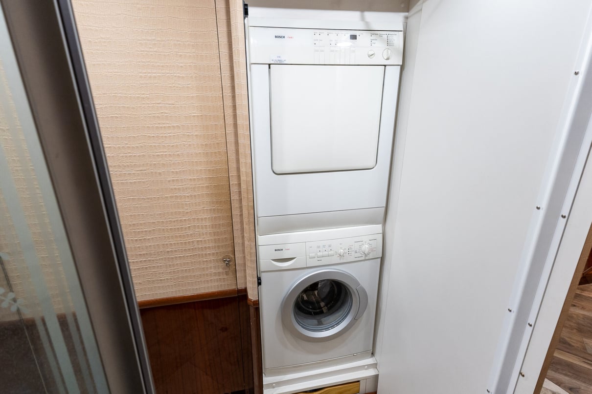 2005 PREVOST LIBERTY H3 45 gallery image-29