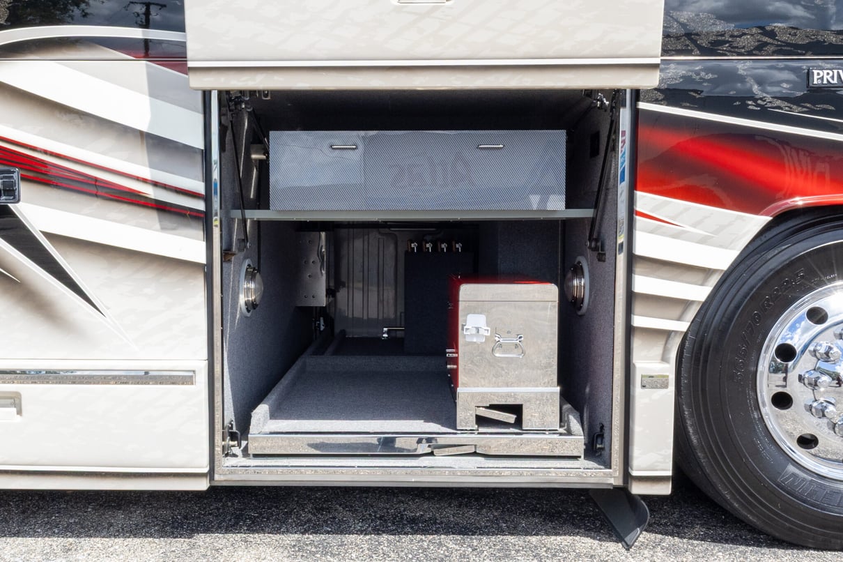 2005 PREVOST LIBERTY H3 45 gallery image-36