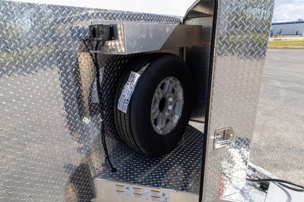 2026 Featherlite 26' Stacker Trailer 4414 gallery image-13