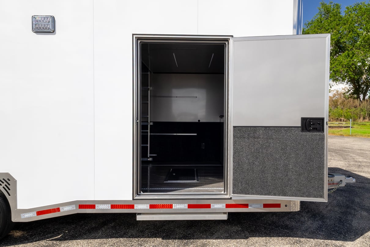 2026 Featherlite 26' Stacker Trailer 4414 gallery image-28