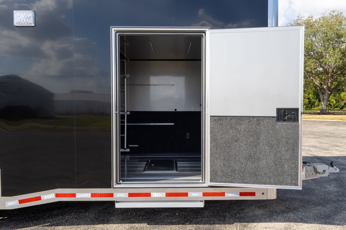 2026 Featherlite 26' Stacker Trailer 4414 gallery image-14