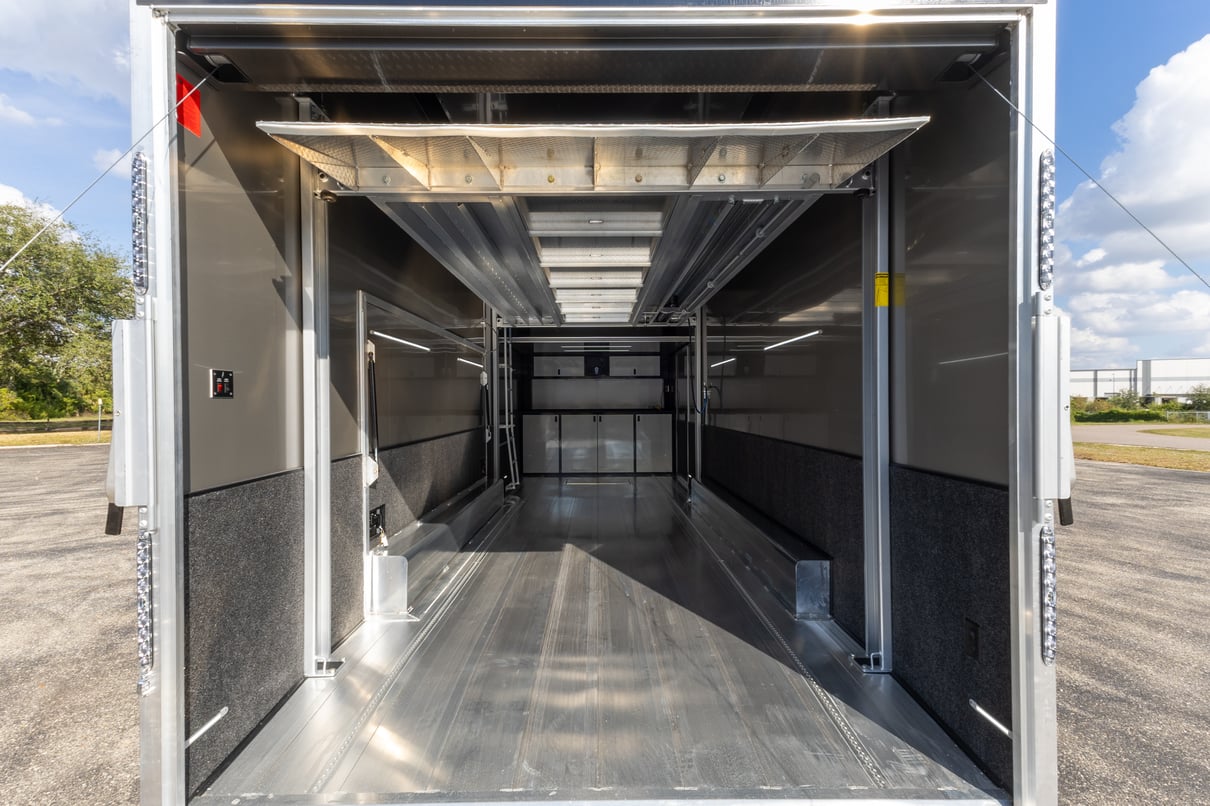 2026 Featherlite 26' Stacker Trailer 4414 gallery image-18