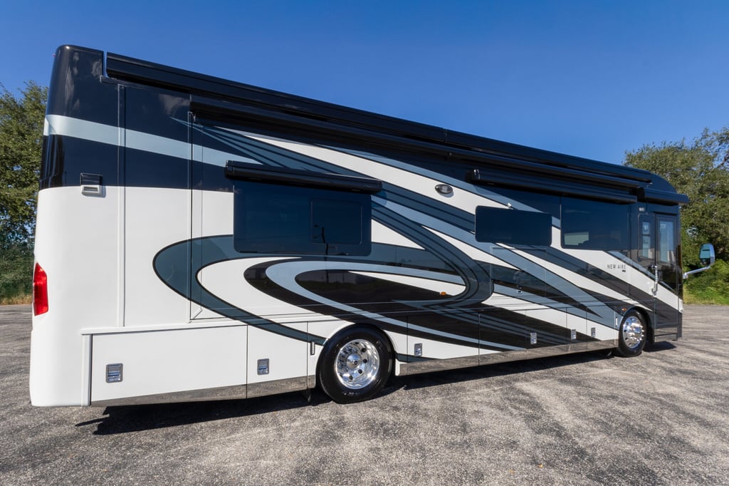 2022 Newmar New Aire 3543