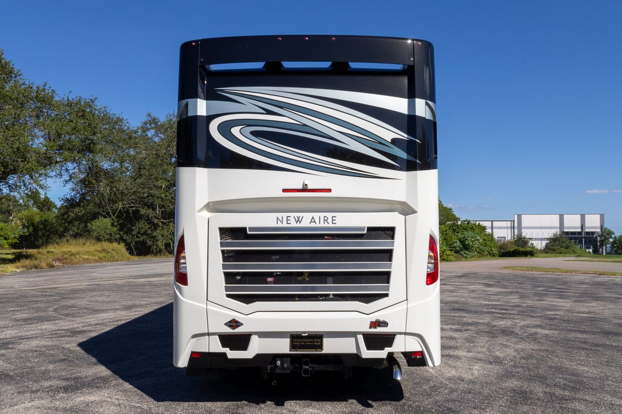 2022 Newmar New Aire 3543 gallery image-6