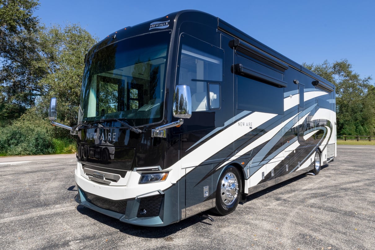 2022 Newmar New Aire 3543 gallery image-11