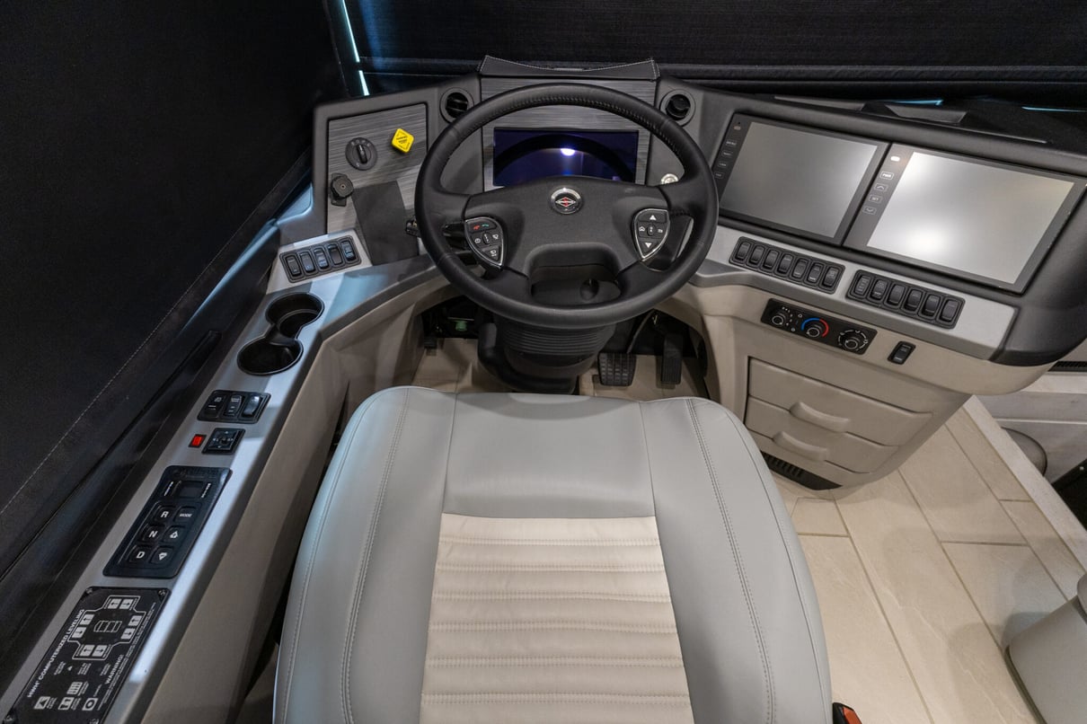 2022 Newmar New Aire 3543 gallery image-13