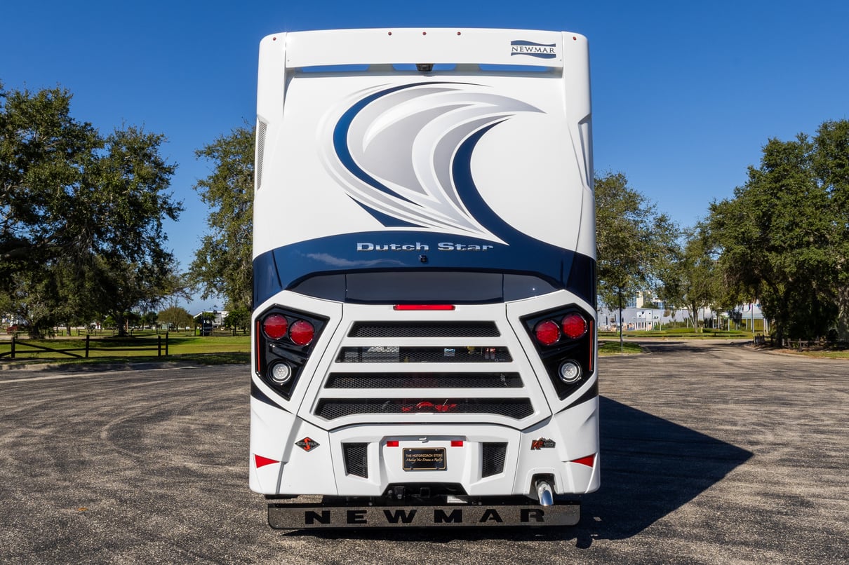 2022 Newmar Dutch Star 4369 gallery image-6