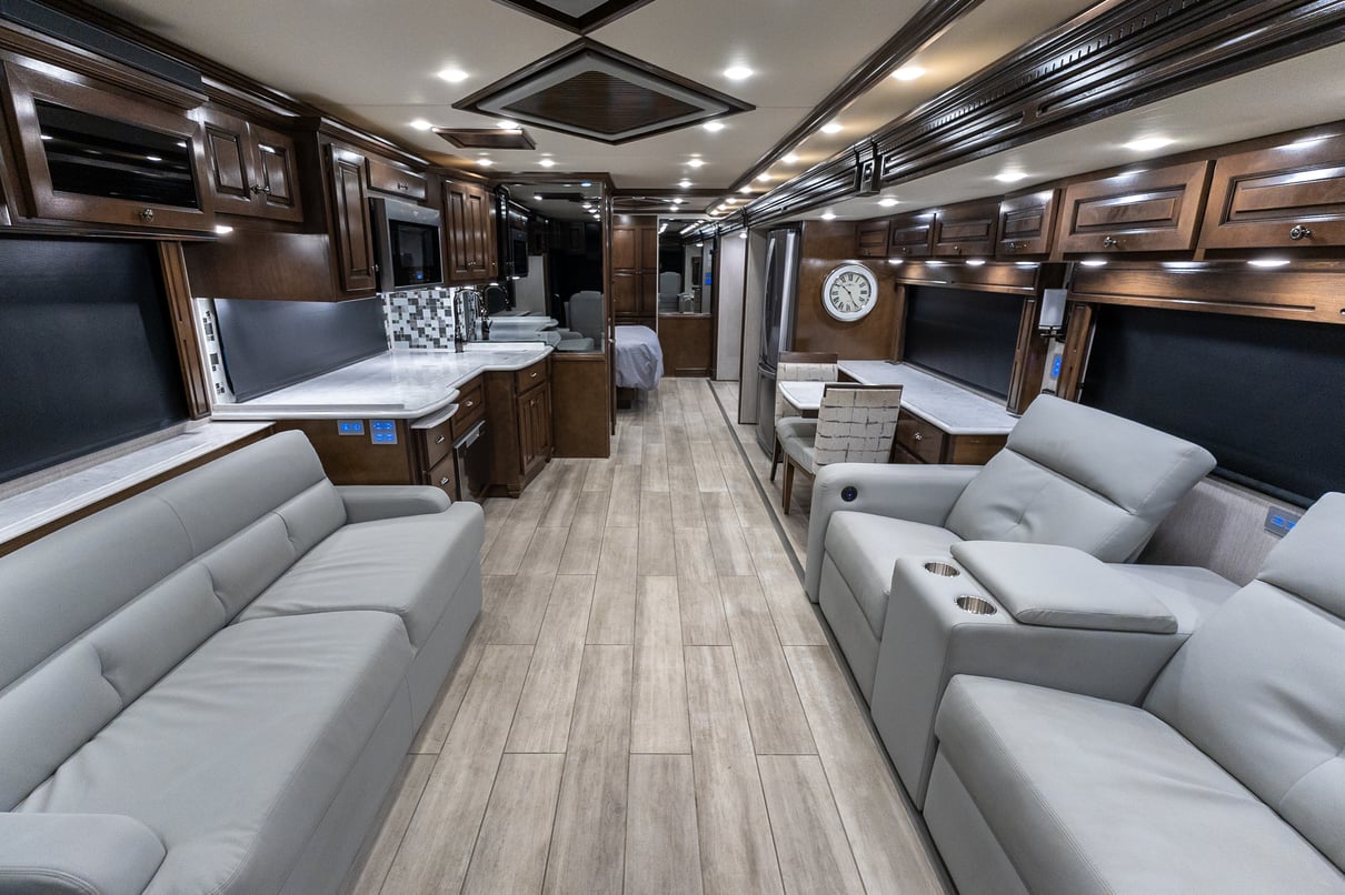 2022 Newmar Dutch Star 4369 gallery image-14