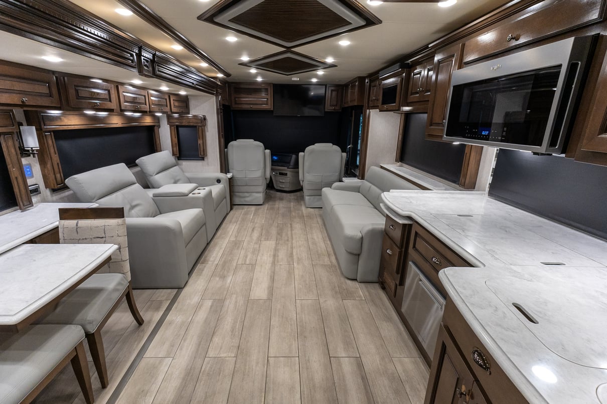 2022 Newmar Dutch Star 4369 gallery image-21