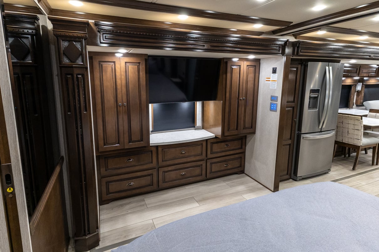 2022 Newmar Dutch Star 4369 gallery image-27