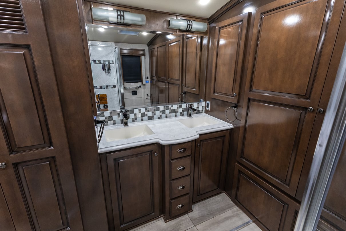 2022 Newmar Dutch Star 4369 gallery image-28