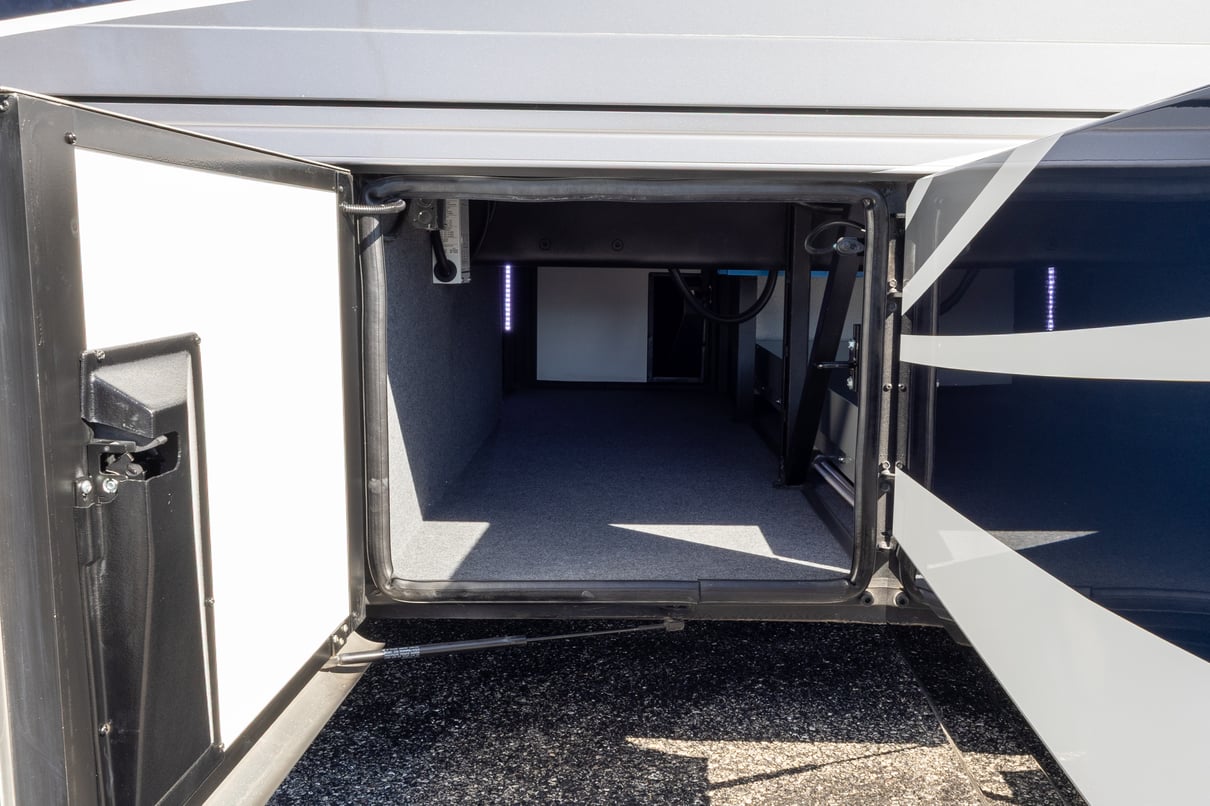 2022 Newmar Dutch Star 4369 gallery image-44