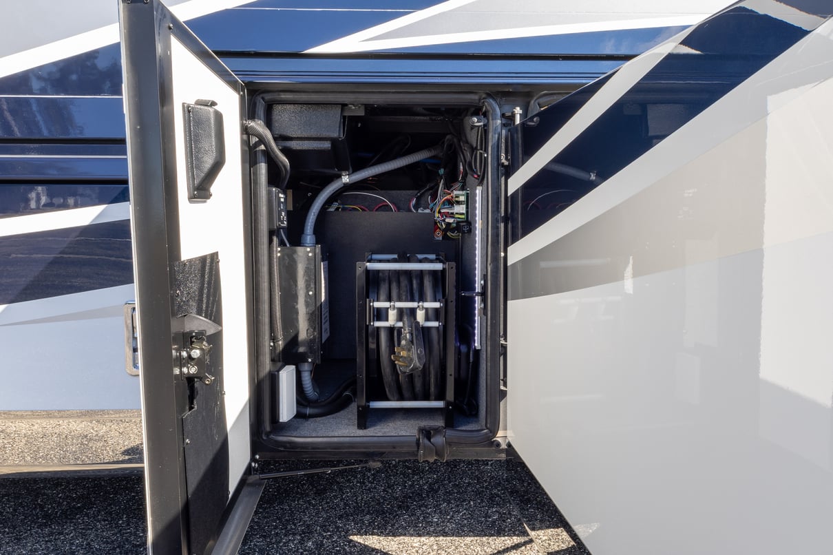 2022 Newmar Dutch Star 4369 gallery image-47