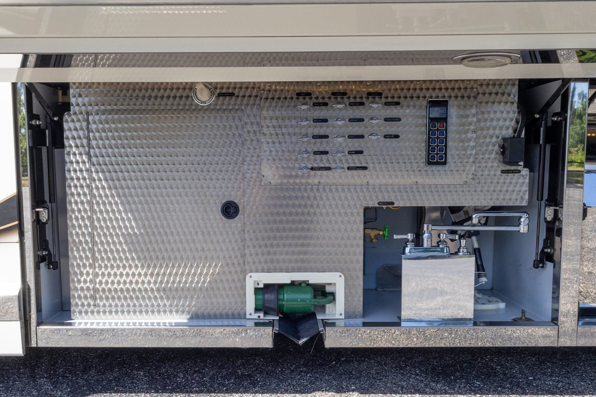 2017 Newell 2020P gallery image-43