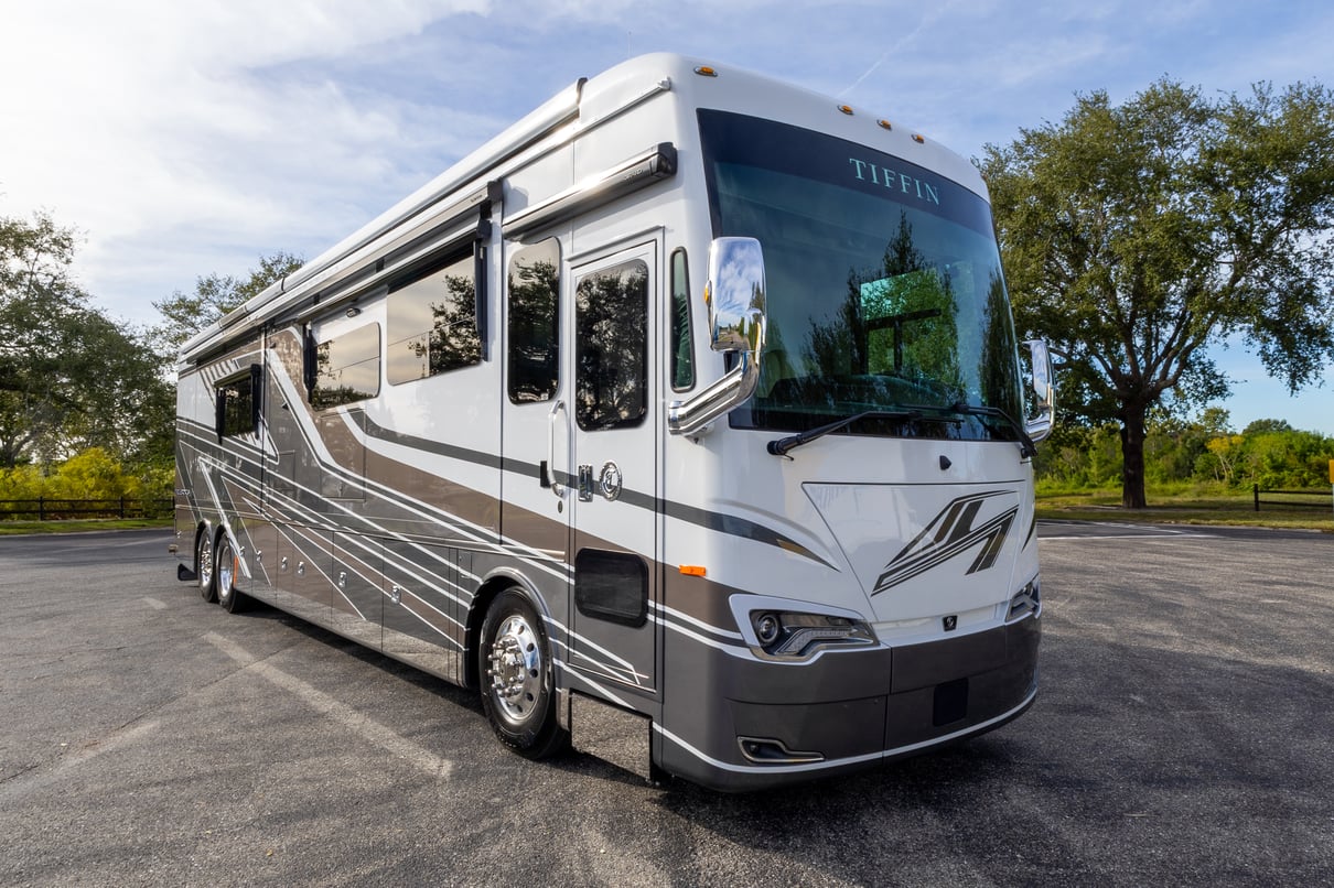 2024 Tiffin Allegro Bus 45 OPP gallery image-1