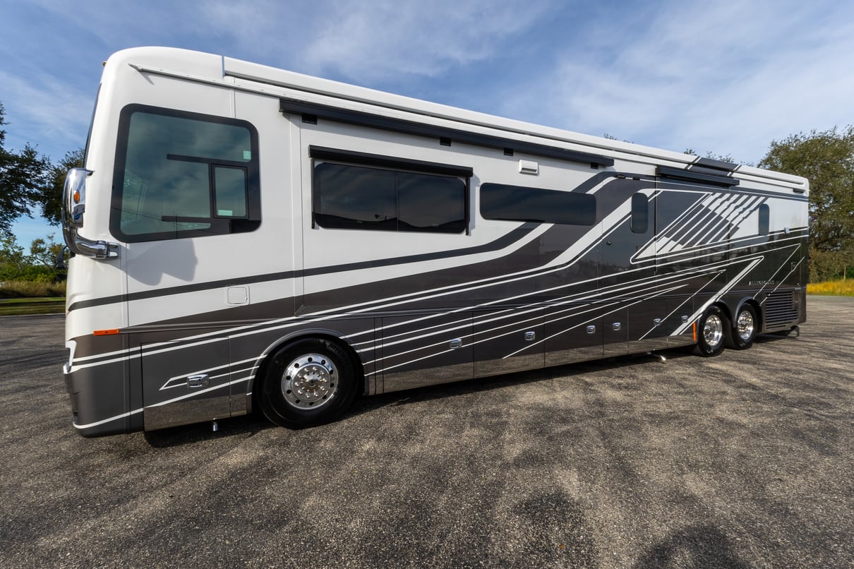 2024 Tiffin Allegro Bus 45 OPP gallery image-10