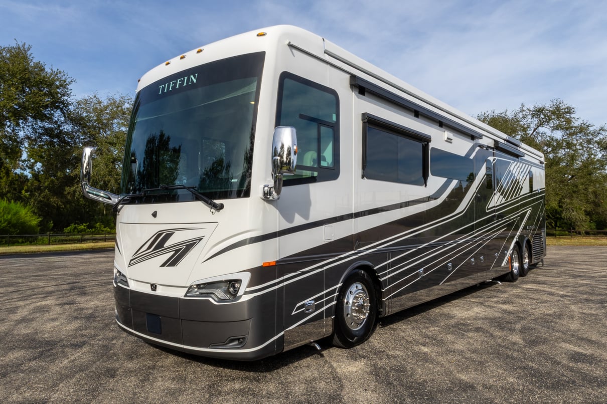 2024 Tiffin Allegro Bus 45 OPP gallery image-11