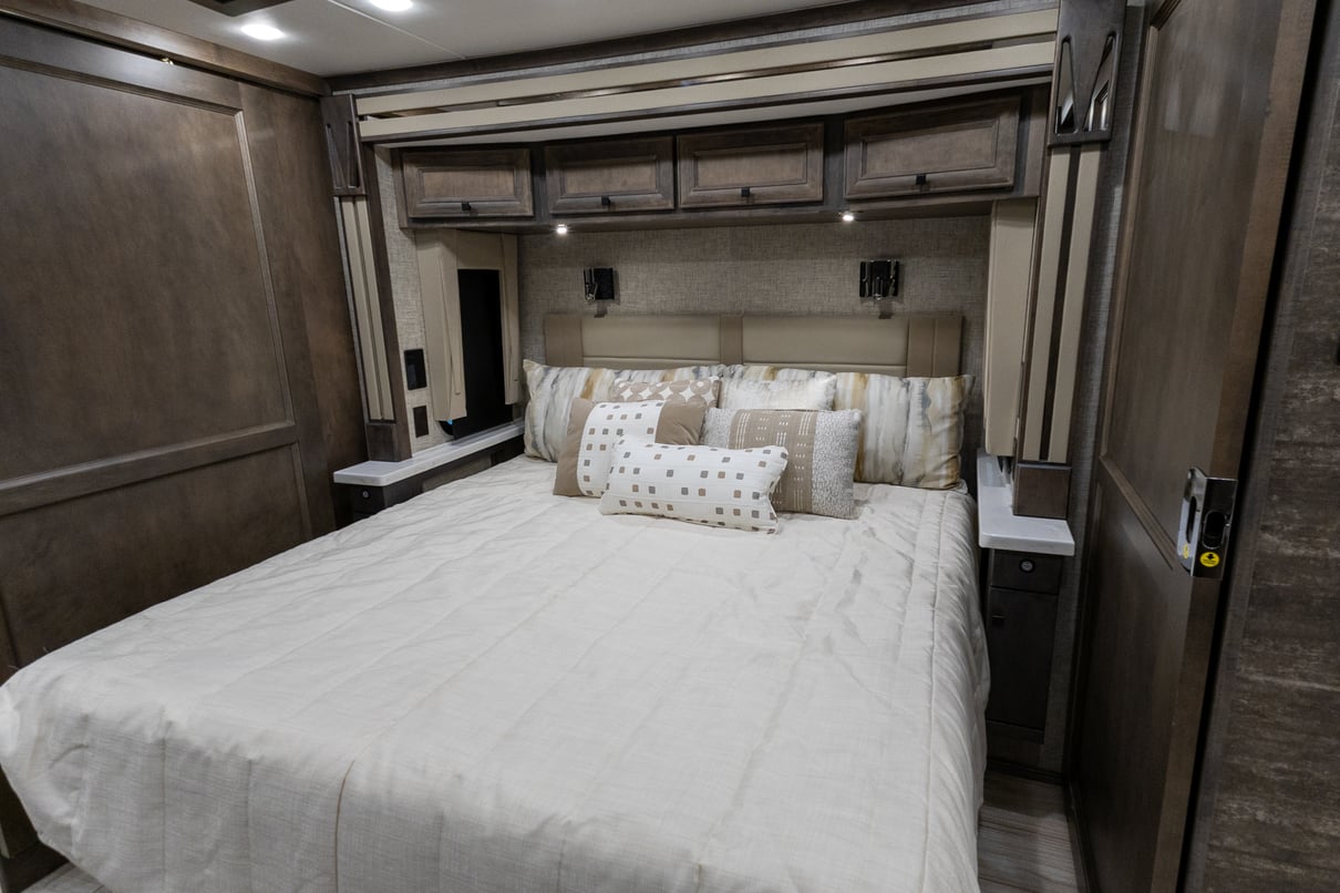 2024 Tiffin Allegro Bus 45 OPP gallery image-24