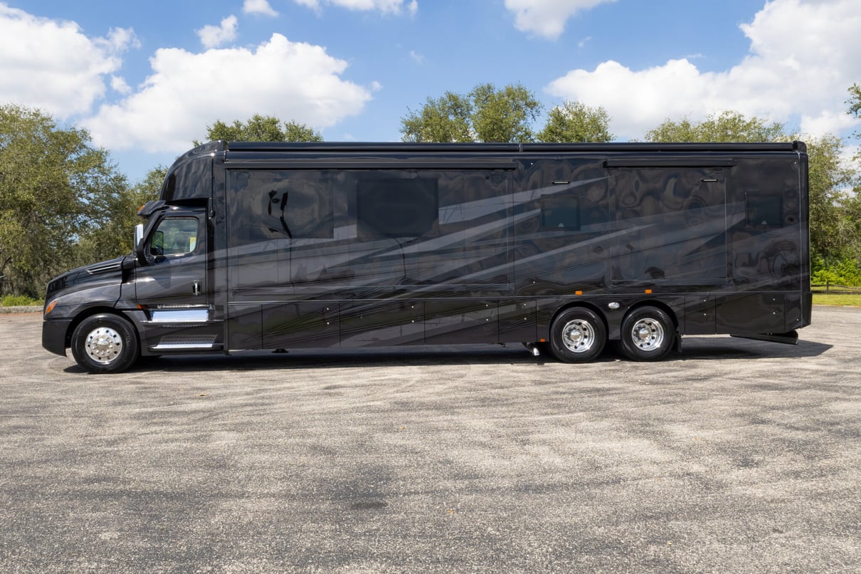 2026 SHOWHAULER ADVENTURE A4501 gallery image-9
