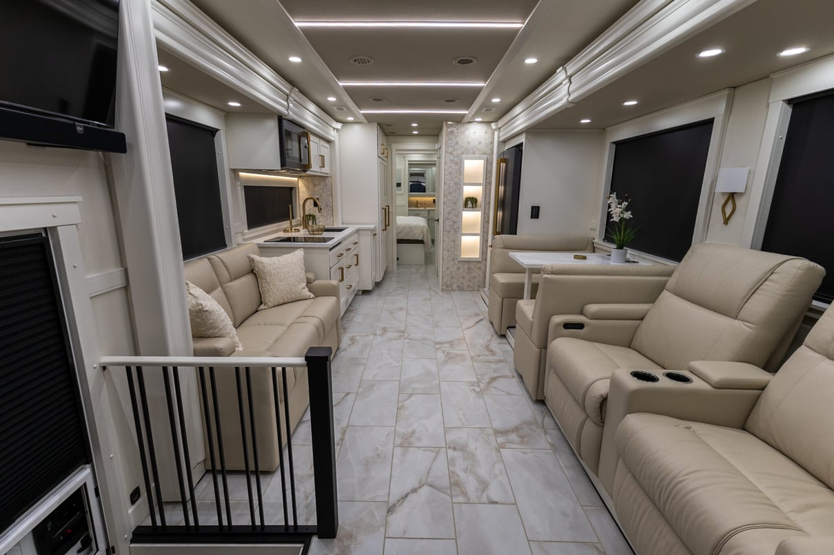 2026 SHOWHAULER ADVENTURE A4501 gallery image-14