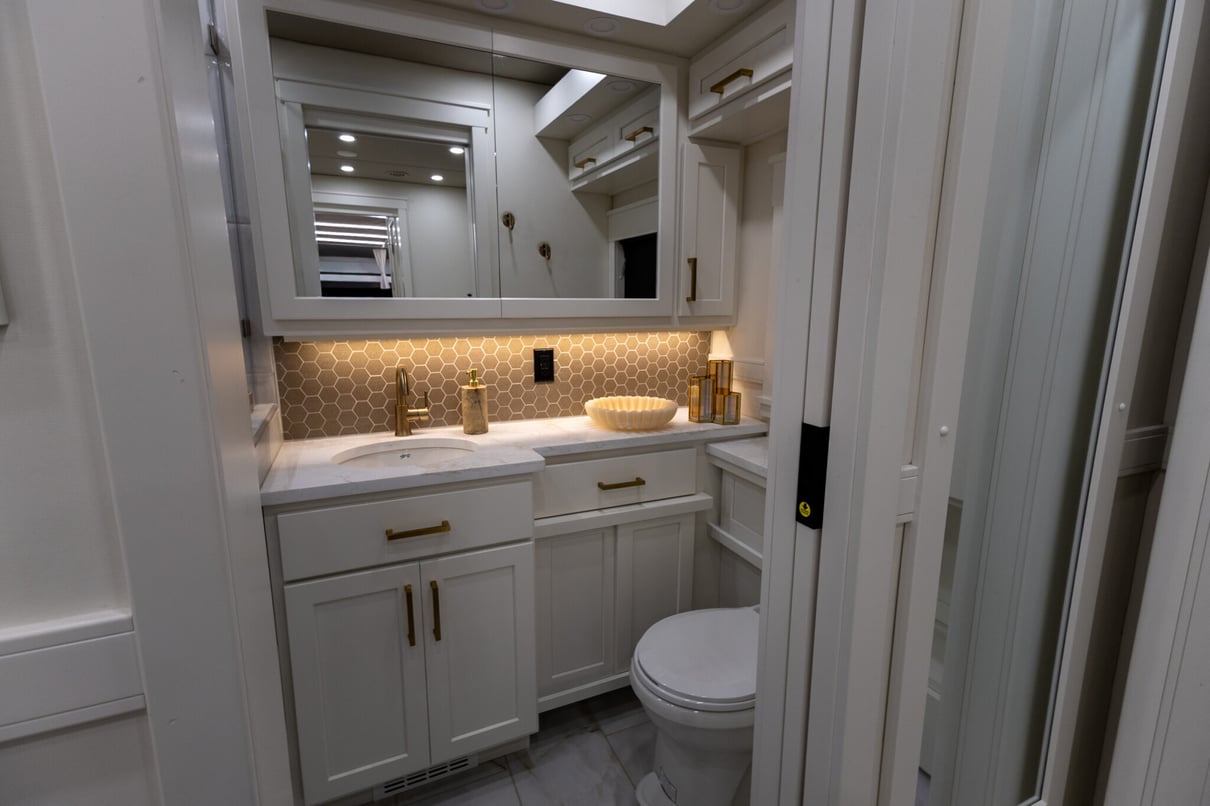 2026 SHOWHAULER ADVENTURE A4501 gallery image-29