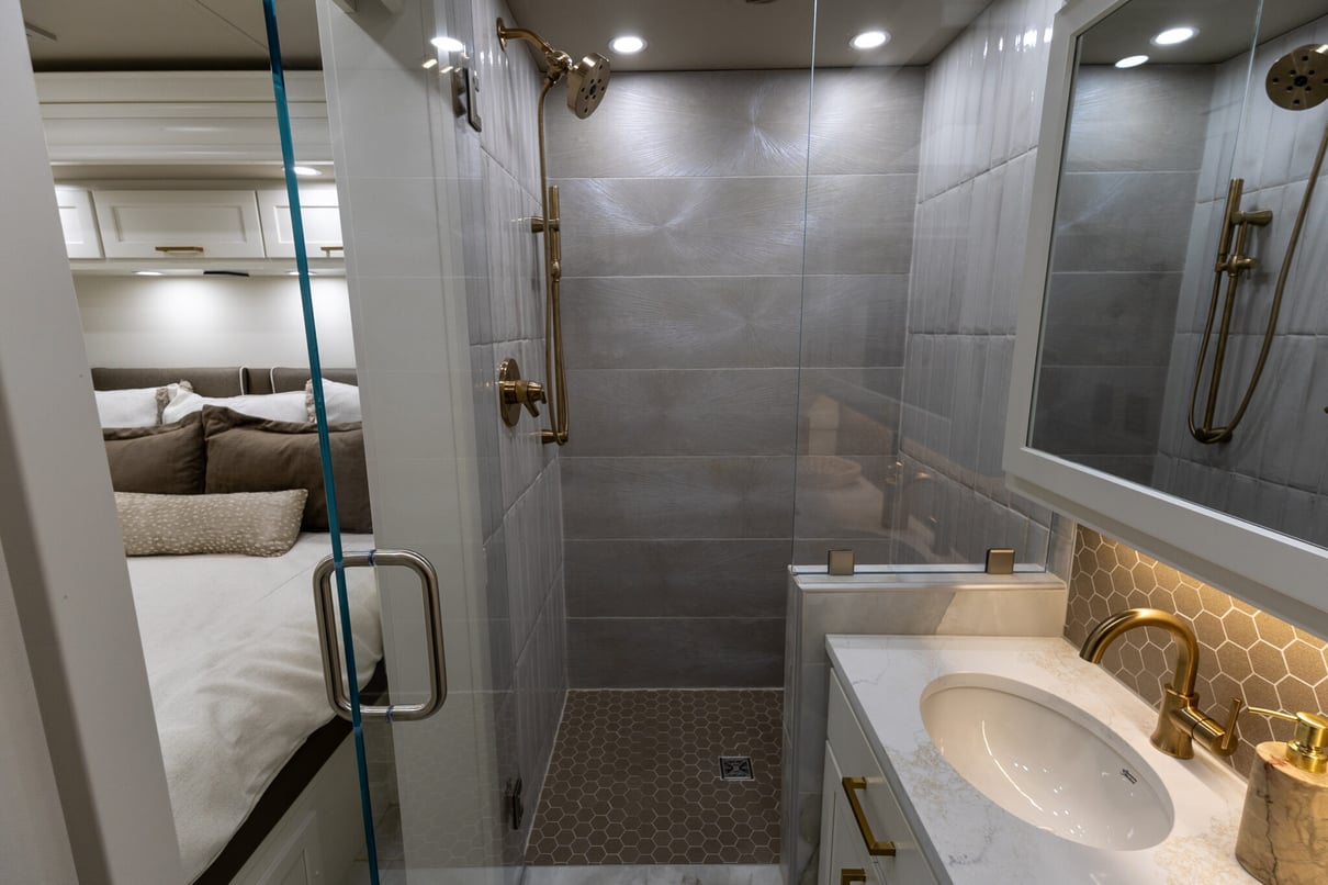 2026 SHOWHAULER ADVENTURE A4501 gallery image-31