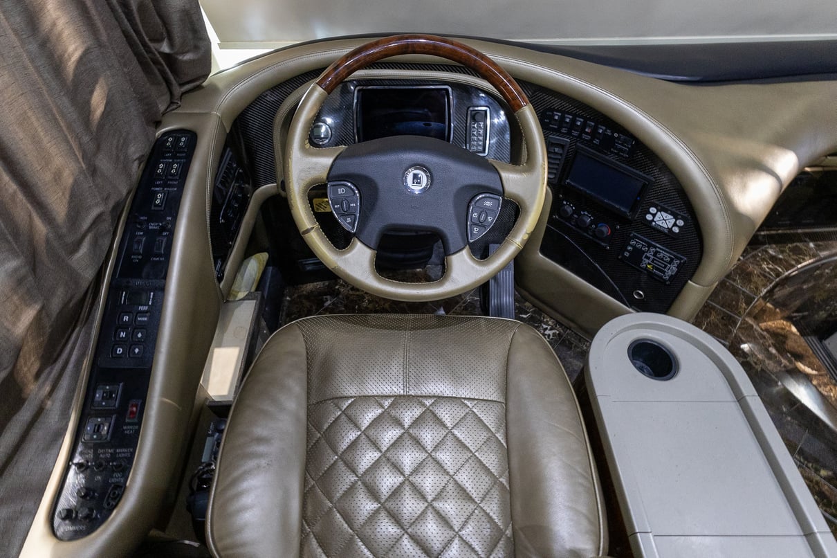 2012 Newell P2000i gallery image-13