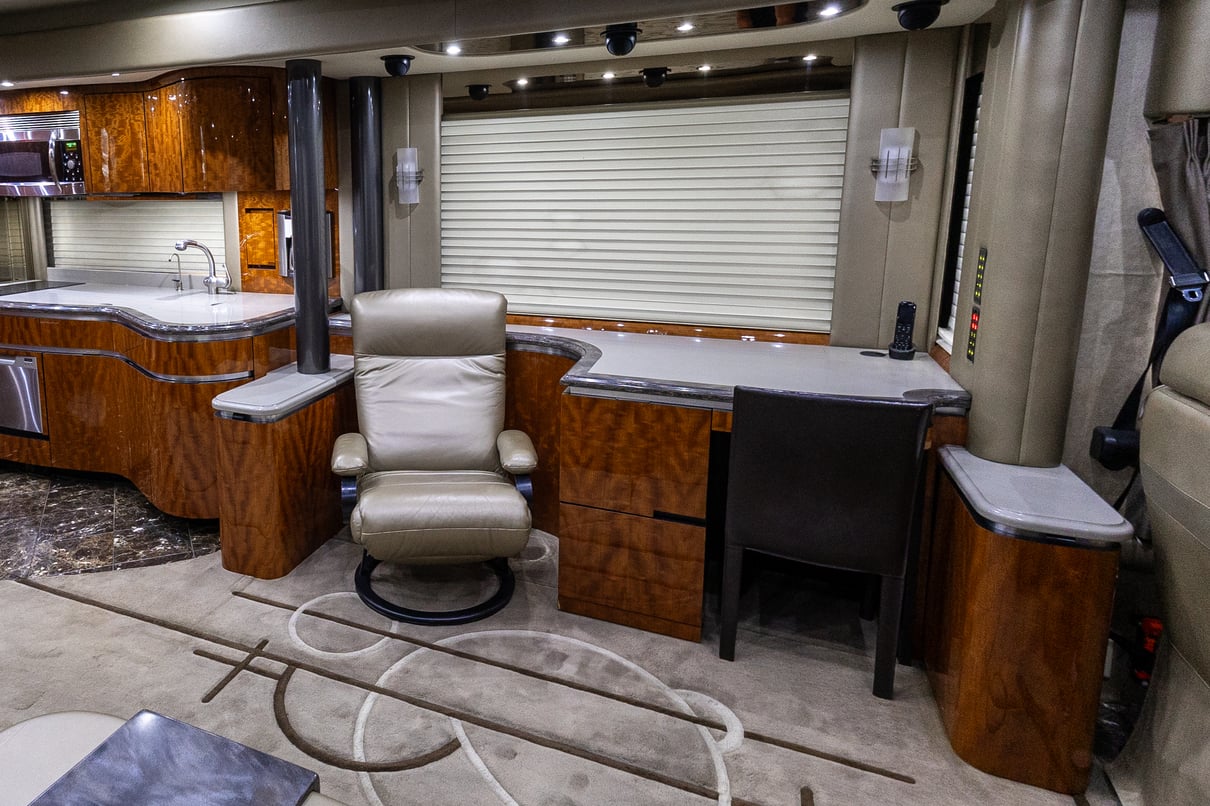 2012 Newell P2000i gallery image-17