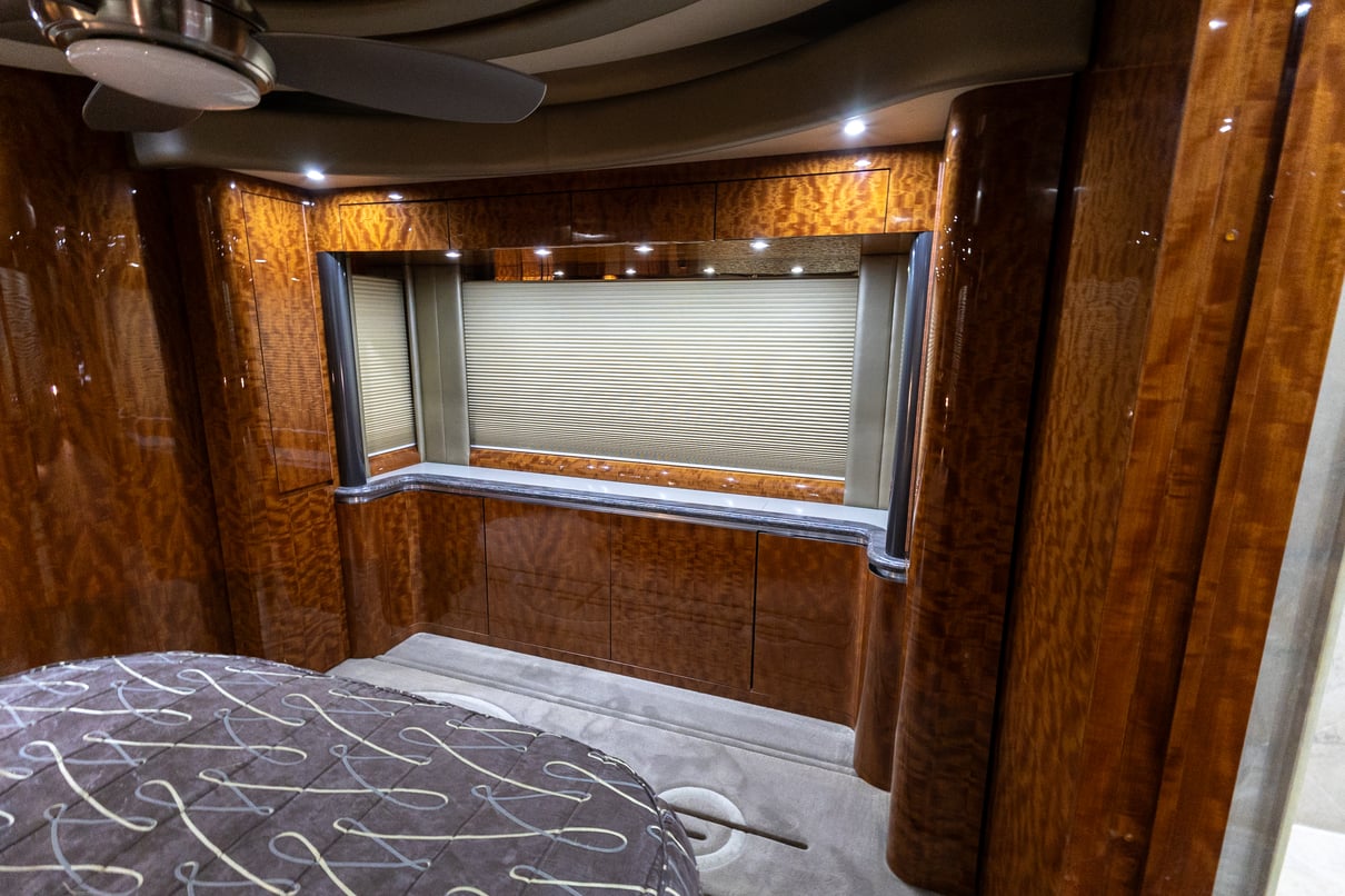 2012 Newell P2000i gallery image-27