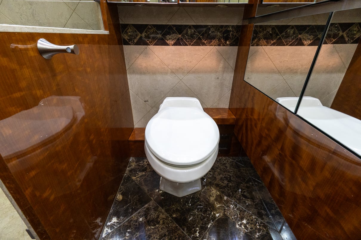 2012 Newell P2000i gallery image-30