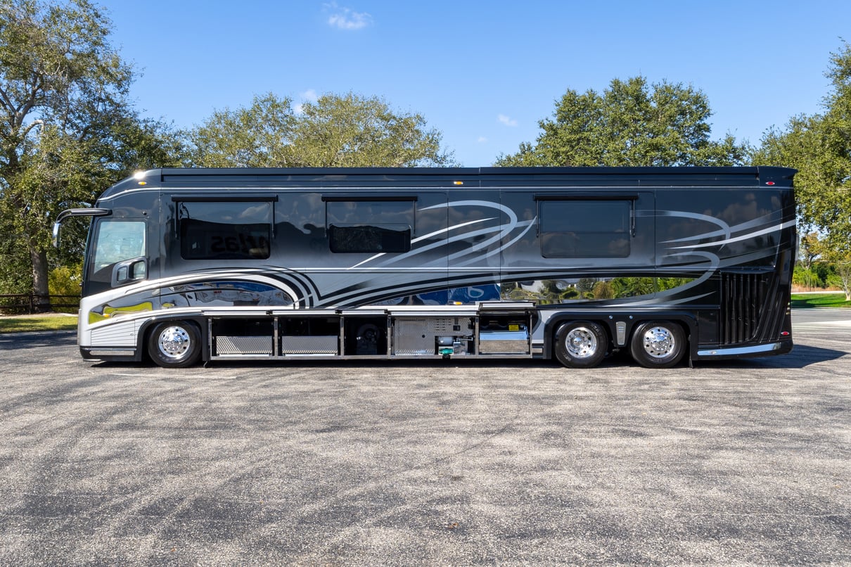 2012 Newell P2000i gallery image-32