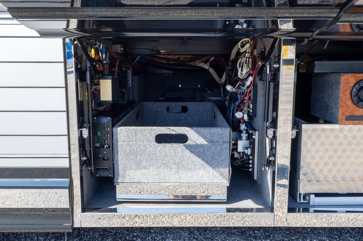 2012 Newell P2000i gallery image-35