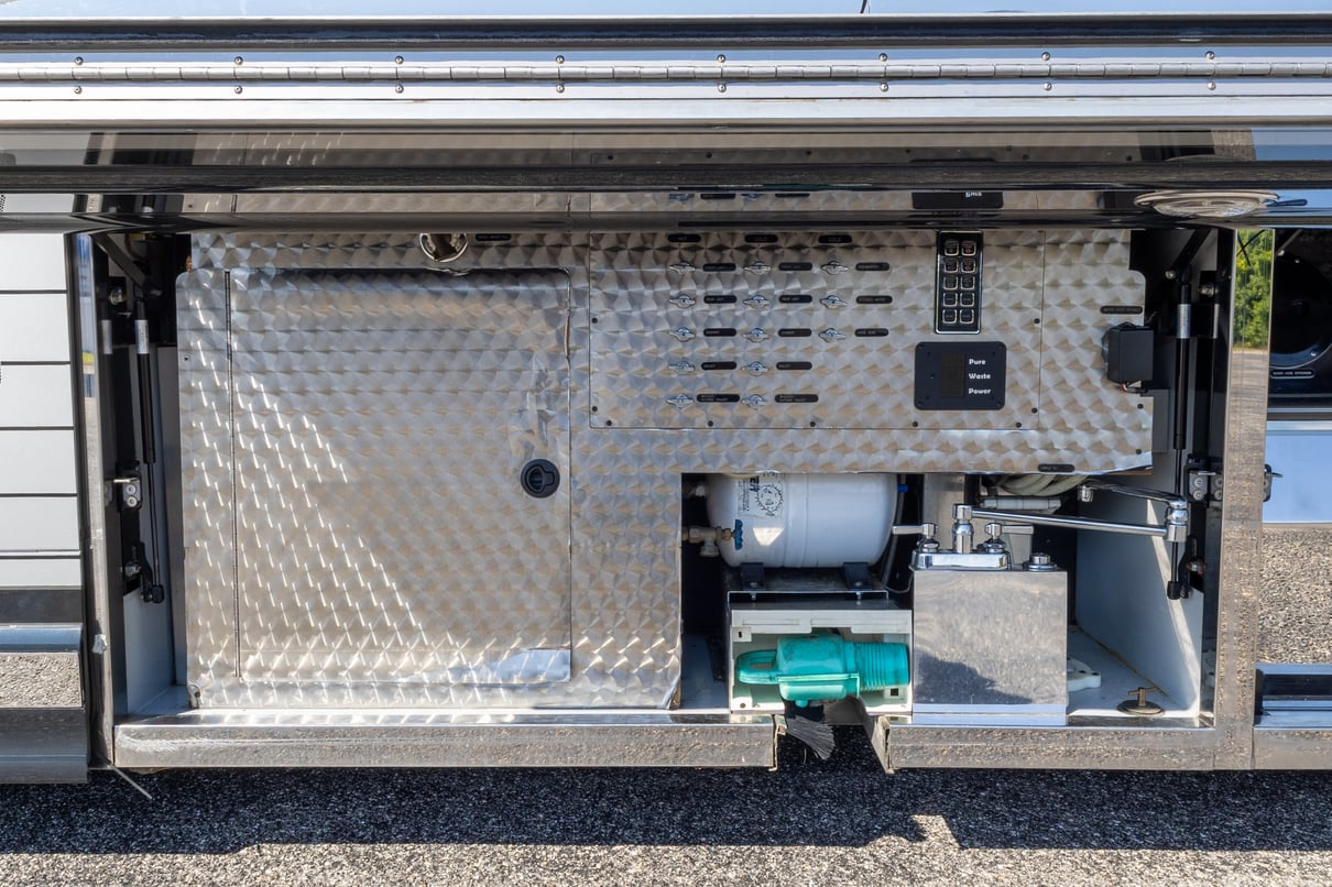 2012 Newell P2000i gallery image-41