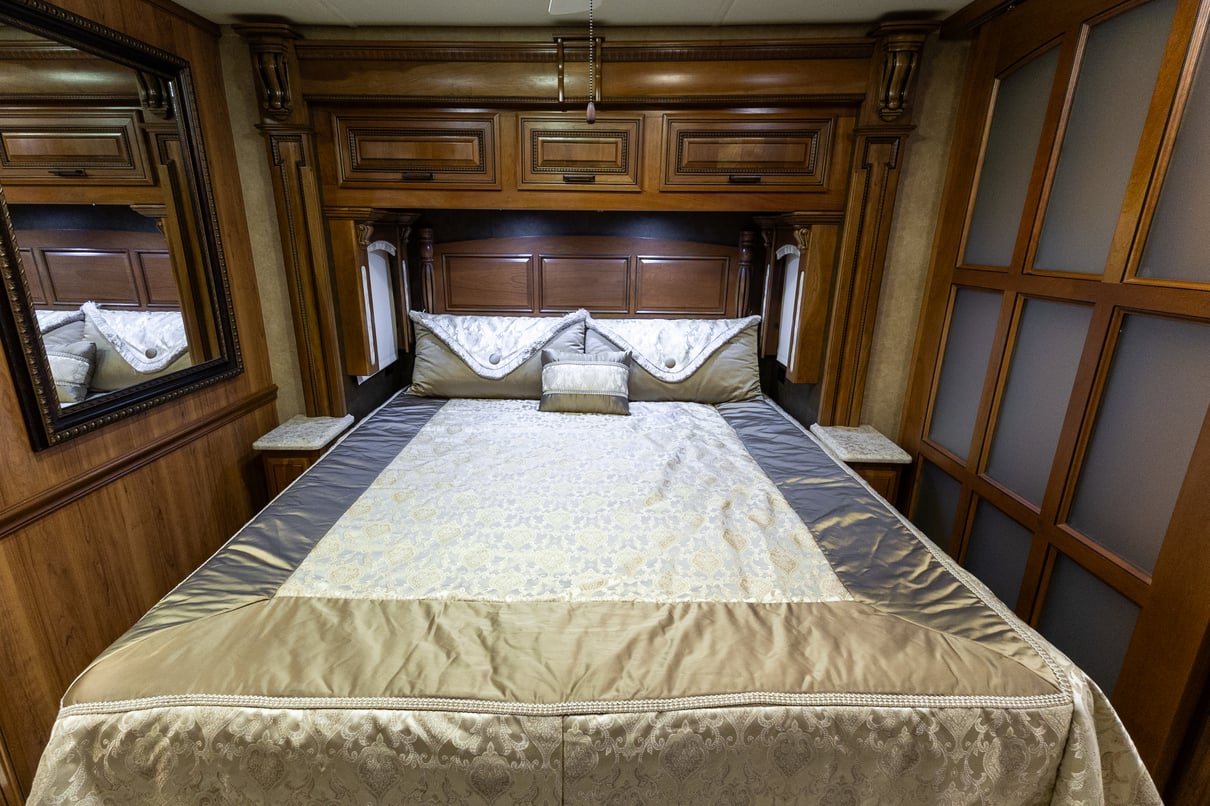 2015 Entegra Cornerstone 45B gallery image-25