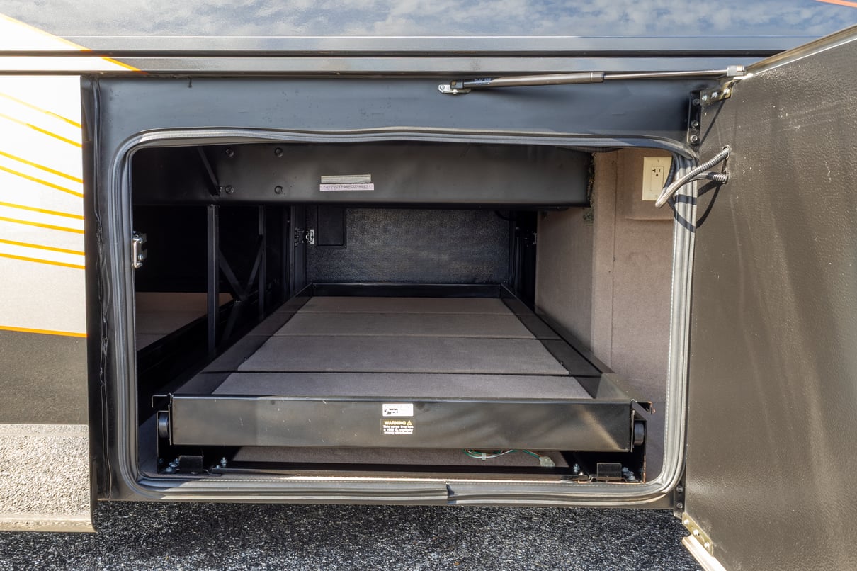 2015 Entegra Cornerstone 45B gallery image-38