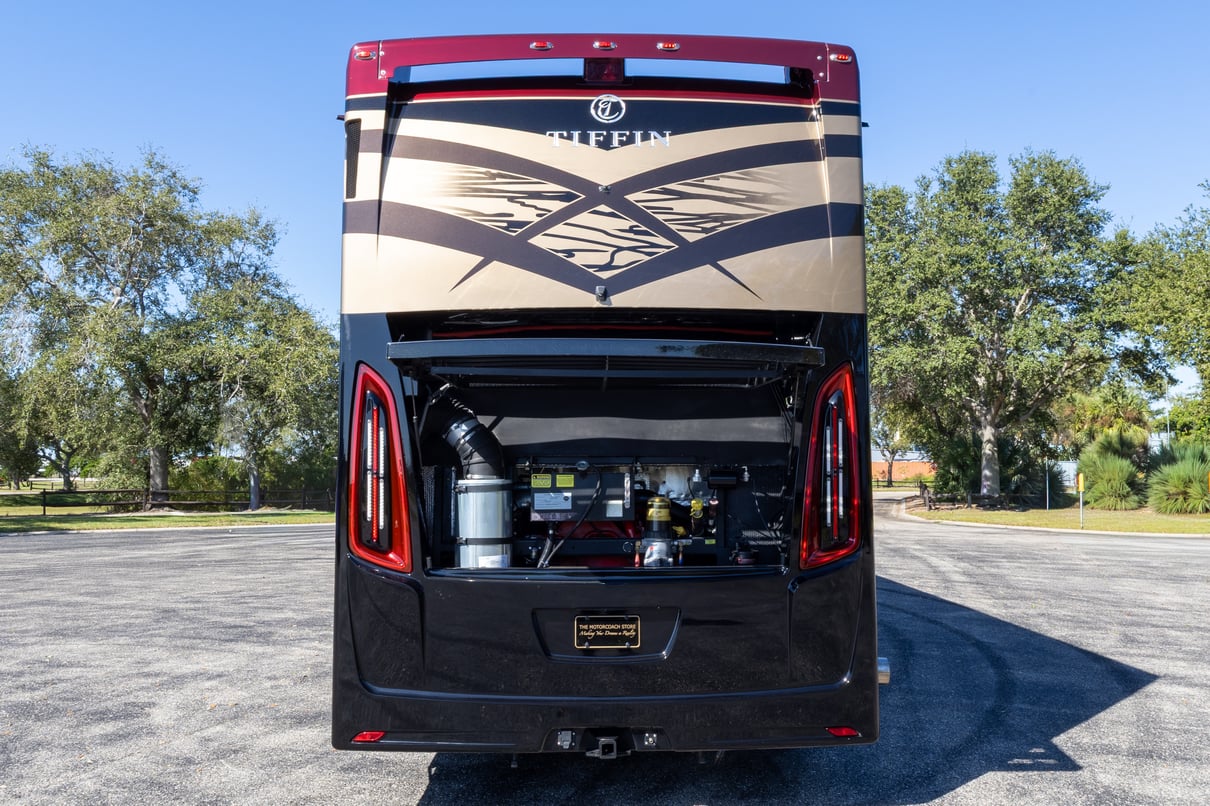 2022 Tiffin Zephyr 45 PZ gallery image-49