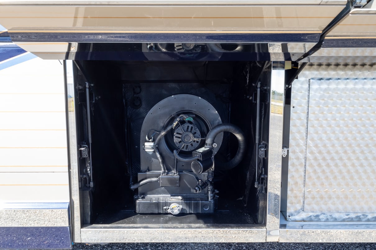 2013 Newell 2020P gallery image-40