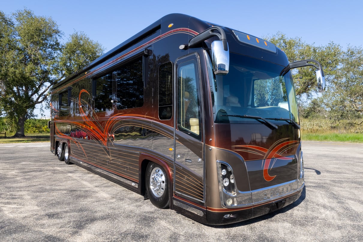 2013 Newell P2000i gallery image-1