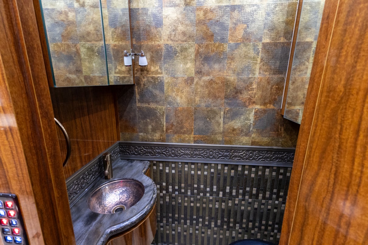 2013 Newell P2000i gallery image-22