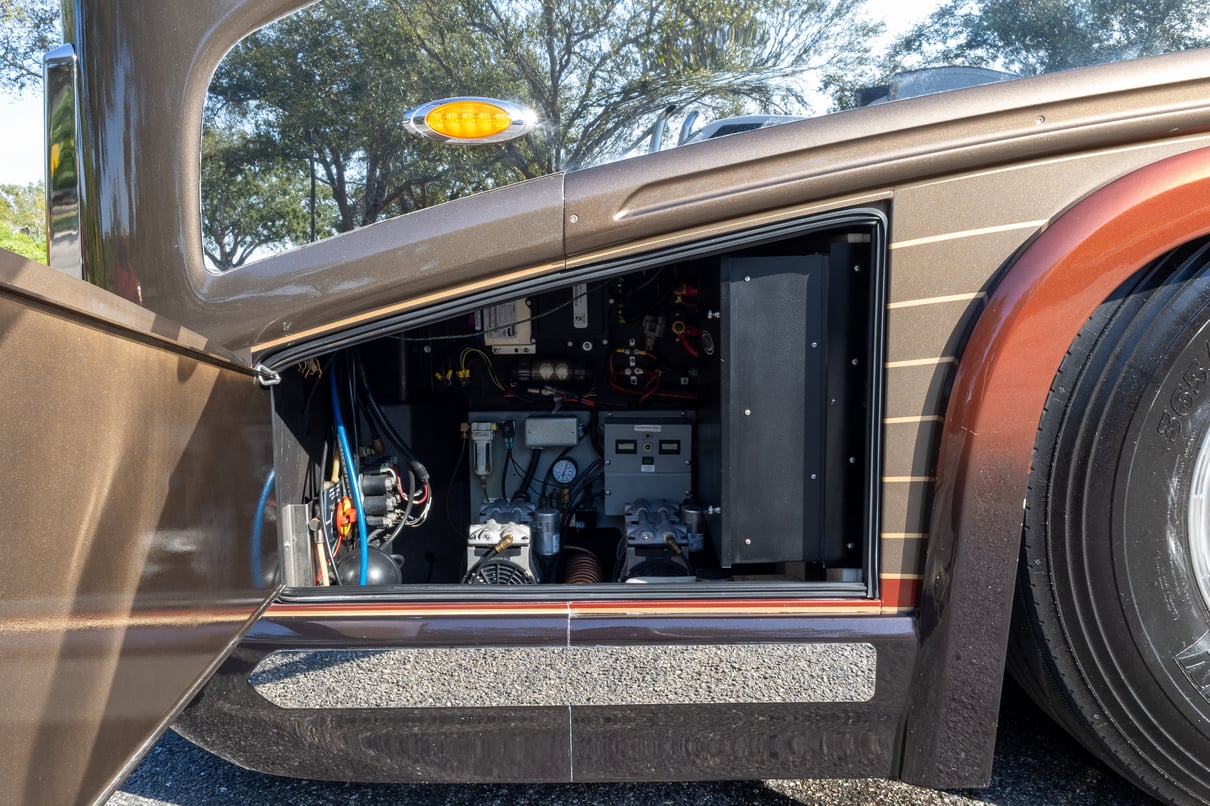 2013 Newell P2000i gallery image-39