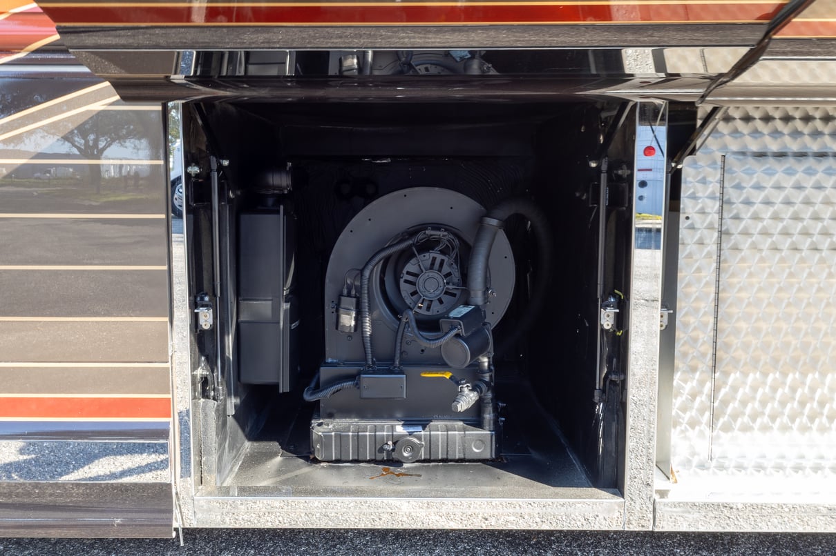 2013 Newell P2000i gallery image-42