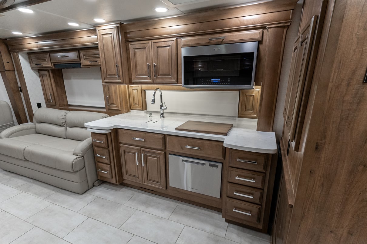 2023 Entegra Anthem 44W gallery image-20